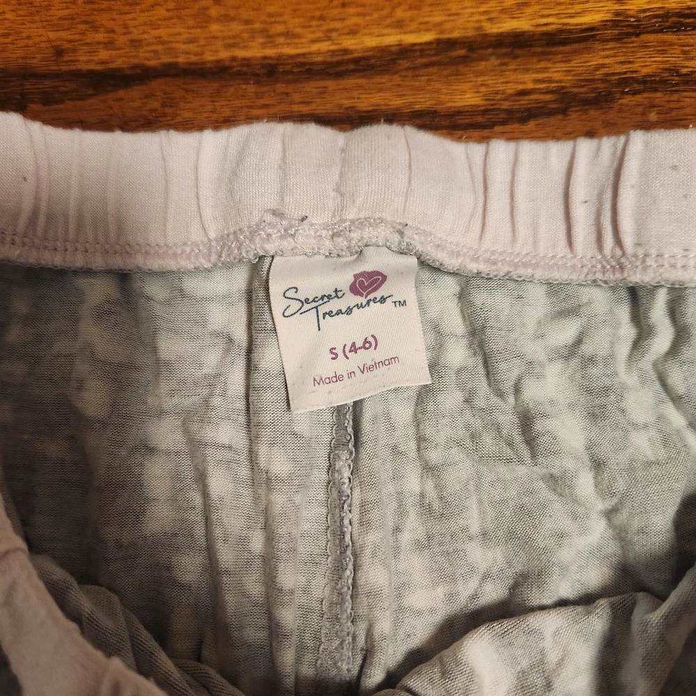 Secret Treasures Gray Patterned Lounge Shorts with Light Pink Trim